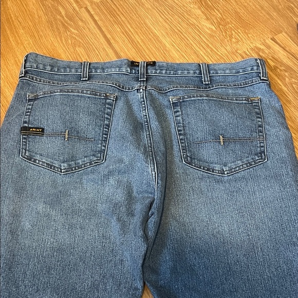 Ariat Men's Relaxed  Fit boot cut Blue Jeans 40x32 excellent condition - Picture 5 of 7